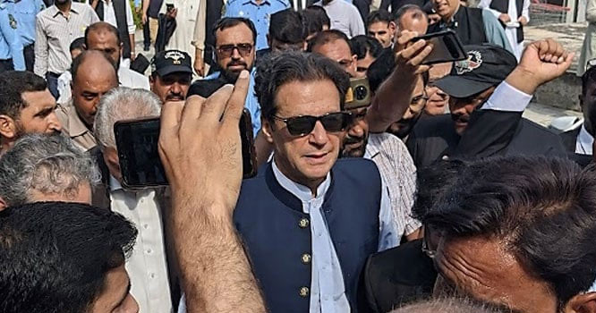 imran-khan-lhc