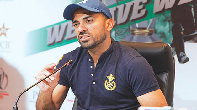 wahab-riaz-musheer-2 wahab-riaz-musheer-2