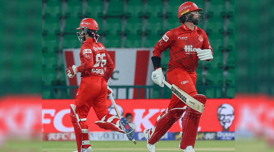 Islamabad-United's-thrilling-win,-defeating-Rawalpindi