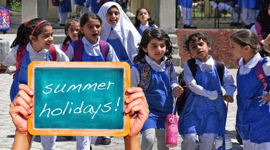 school-Summer-Holidays