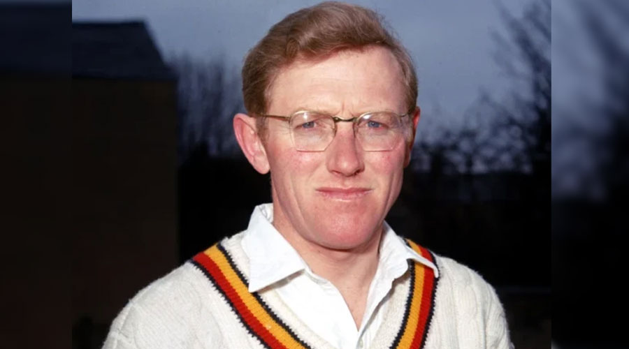 Former-England-cricket-team-captain-Mike-Smith