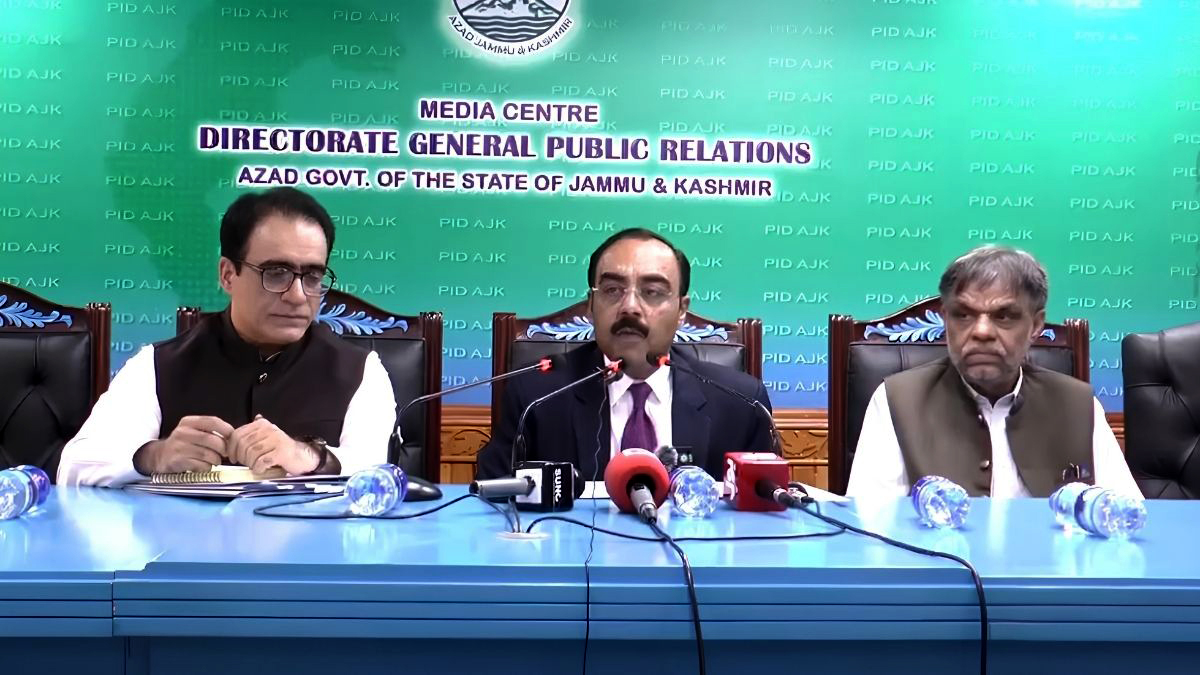 مشکل مالی حالات کے باوجود عوام دوست بجٹ پیش کیا، وزیرخزانہ چوہدری قاسم مجید