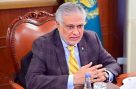 امریکا سے رہا ایرانی شہری وطن واپسی کیلئے کراچی پہنچ گئے،اسحاق ڈار