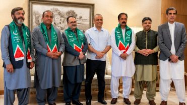 سابق وزیراعظم آزاد کشمیر اور اہم شخصیات نے پارٹی تبدیل کر لی