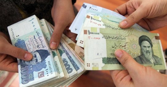 ایرانی ریال کے خریدار ہوشیار، کرنسی مارکیٹ میں بڑی ہلچل