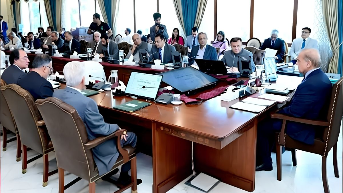 Major changes expected in the federal cabinet وفاقی کابینہ میں اہم تبدیلیاں متوقع، نئے وزرا کے نام زیر غور