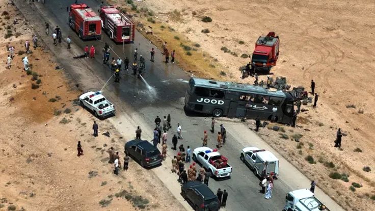 شام میں دو مسافر بسوں کے درمیان ٹریفک حادثہ،35 افراد جاں بحق،30 ​​زخمی