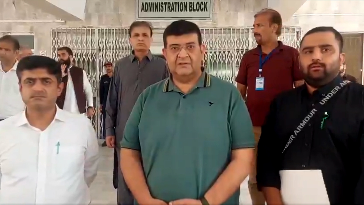 پمز میں اہم تبدیلی، نئے ایگزیکٹو ڈائریکٹر نے عہدے کا چارج سنبھال لیا