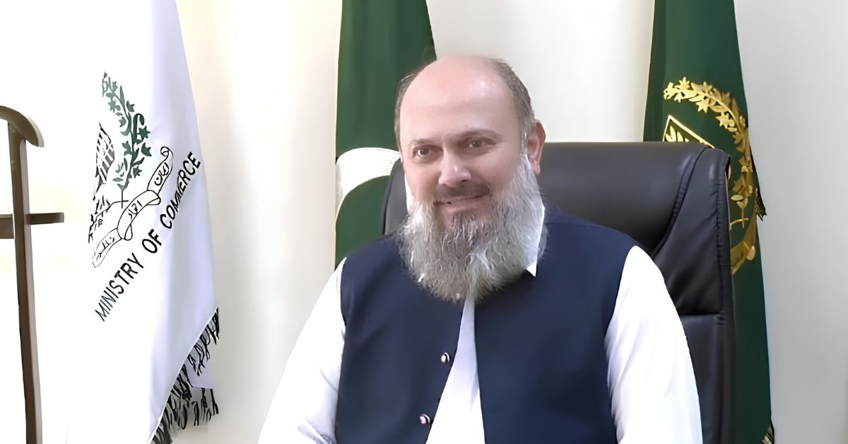 کمیٹی کی سربراہی میں تبدیلی، قیصر احمد شیخ کی جگہ وزیر تجارت کو ذمہ داری سونپ دی گئی